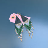 Lange tassel perle-øreringe blå og grønne fra @pearlpardon hos Shining You