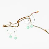 Lysegrøn jade øreringe creoler fra JINs hos Shining You