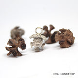 Cypres kogle sølvvedhæng fra EVA LUNDTORP hos Shining You