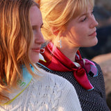 Curiosity silke bandana tørklæde fra A PRAYER INTO THE WORLD hos Shining You