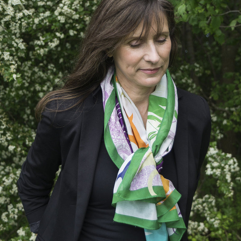 Love-of-kind Tørklæde fra A PRAYER INTO THE WORLD hos Shining You