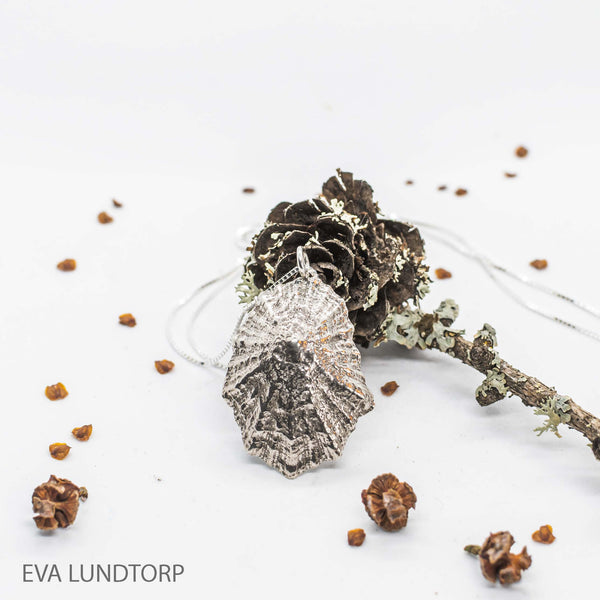 EVA LUNDTORP- NATURE halskæde hos Shining You