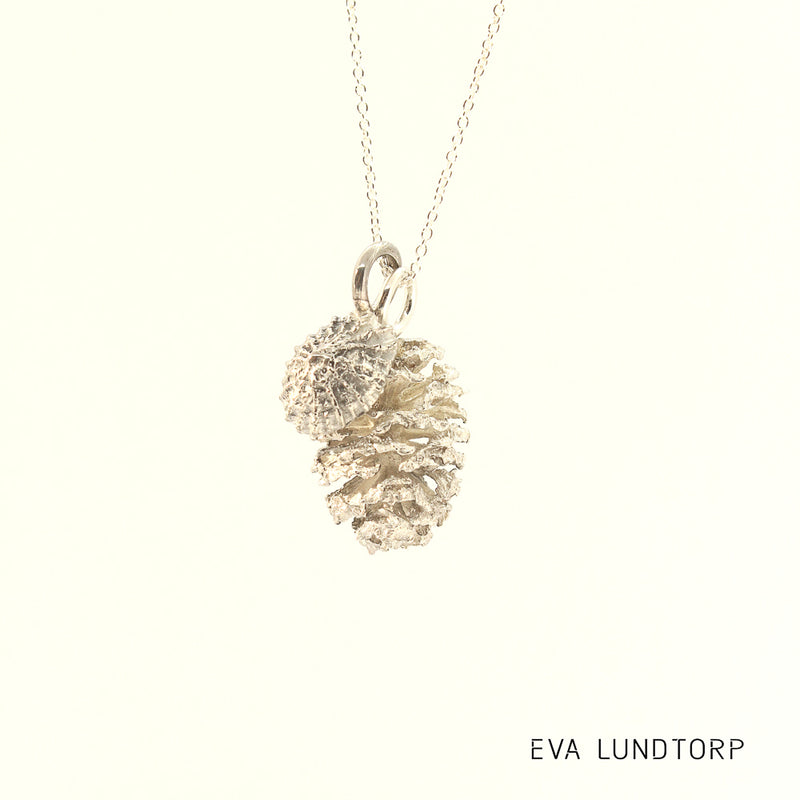 EVA LUNDTORP- NATURE sølvvedhæng African shell hos Shining You